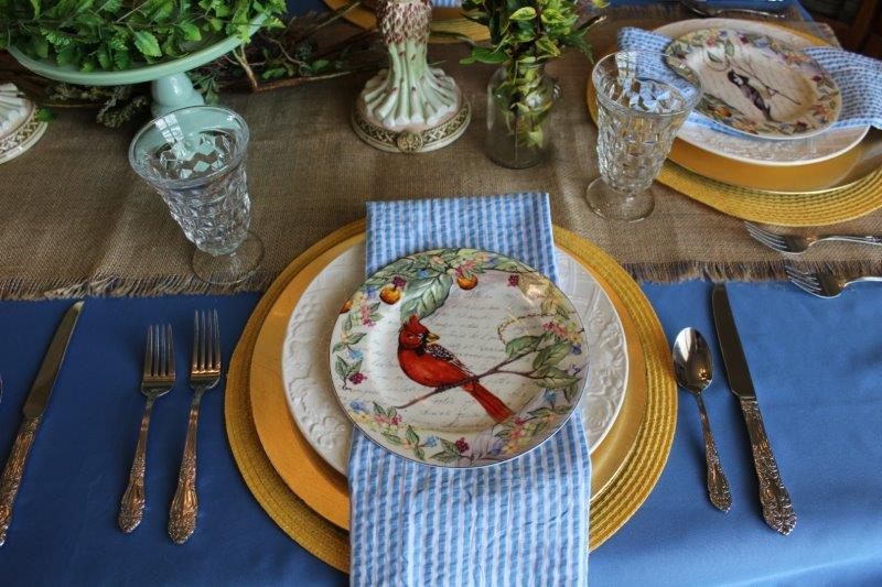 A BIRD INSPIRED TABLESCAPE - Belle Bleu Interiors
